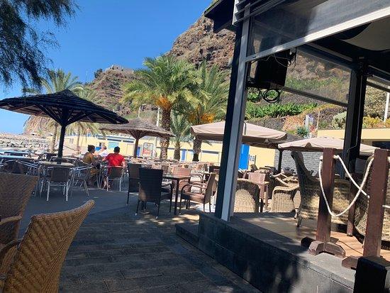 LookAll Beach Bar and Restaurant
