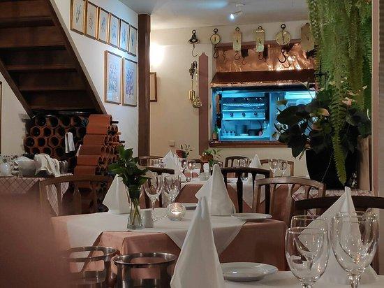 Dona Amelia Restaurant