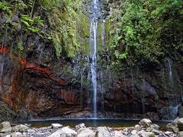 Cascata das Vinte e Cinco Fontes